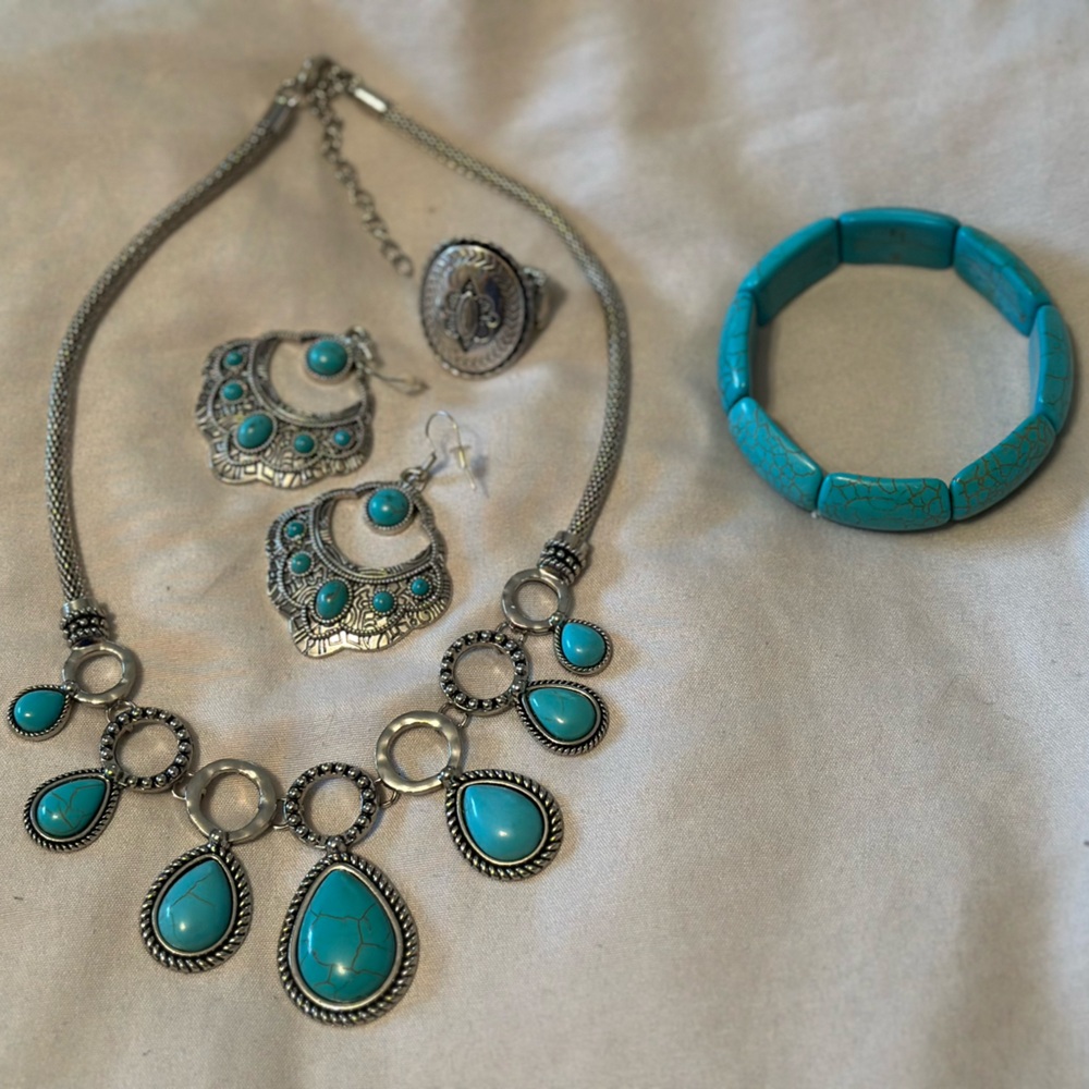 Four piece jewelry set